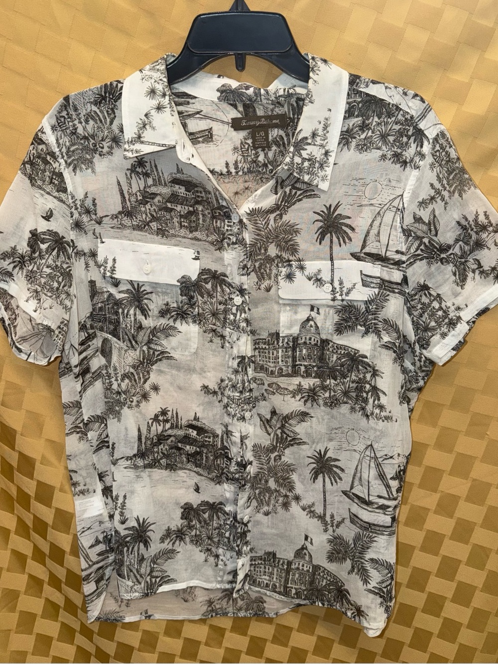 Men's White & Black Scenic Print Short-Sleeve Camp Shirt